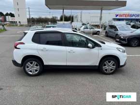 PEUGEOT 2008 Essence