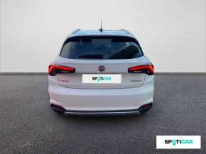 FIAT Tipo Cross Essence